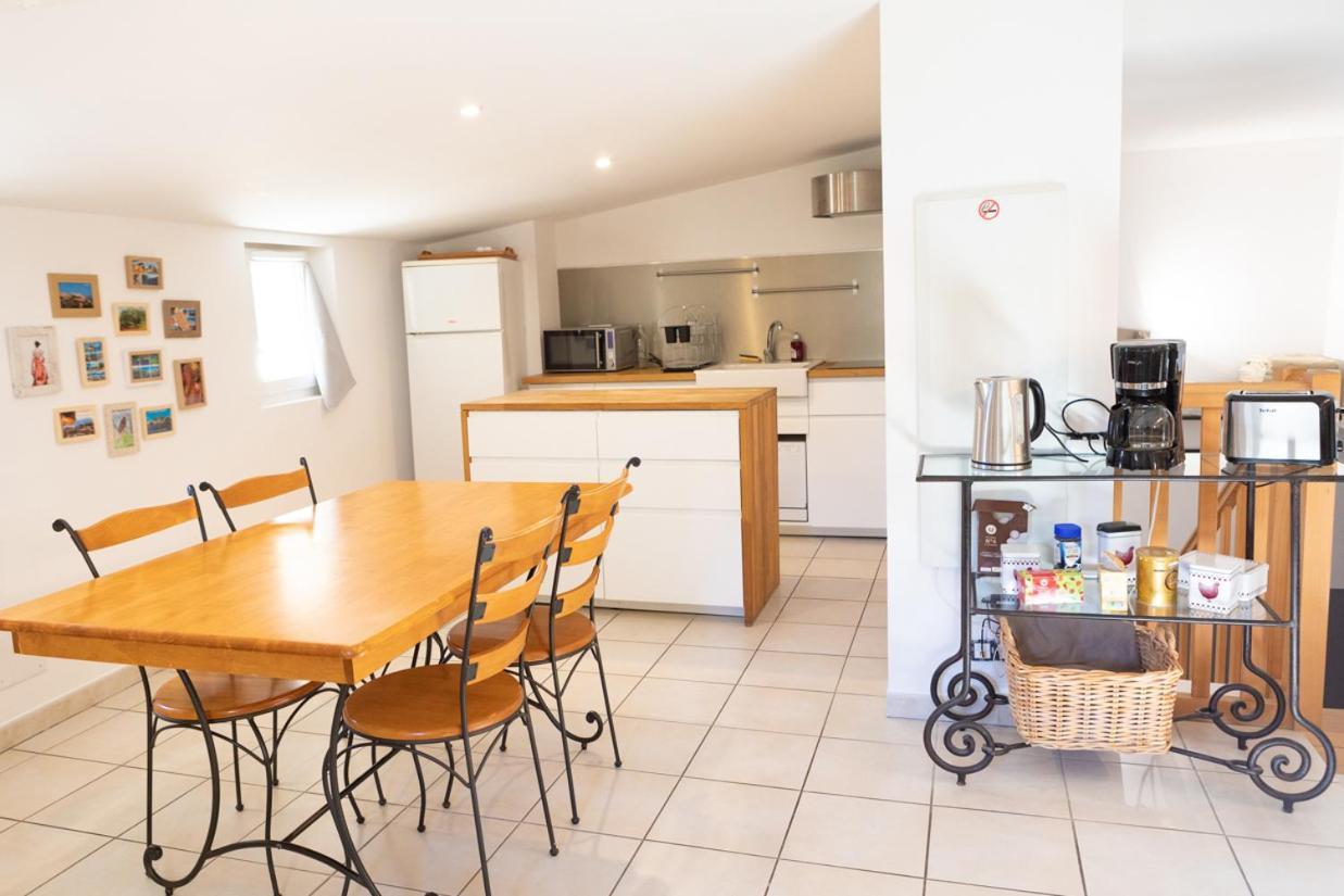 Appartement Spacieux Rochereau LʼIsle-sur-la-Sorgue Eksteriør bilde